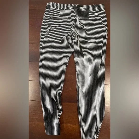 Banana republic Sloan Blue and White Striped Pants 6 - Picture 4 of 9